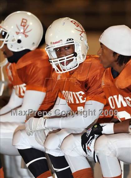 Thumbnail 1 in Bowie vs. Abilene (Texas 5A Region II D2 Final) photogallery.