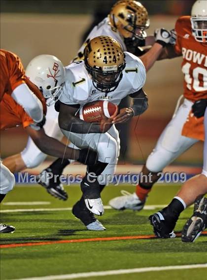 Thumbnail 3 in Bowie vs. Abilene (Texas 5A Region II D2 Final) photogallery.