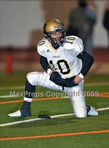 Thumbnail 2 in Bowie vs. Abilene (Texas 5A Region II D2 Final) photogallery.