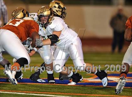 Thumbnail 2 in Bowie vs. Abilene (Texas 5A Region II D2 Final) photogallery.