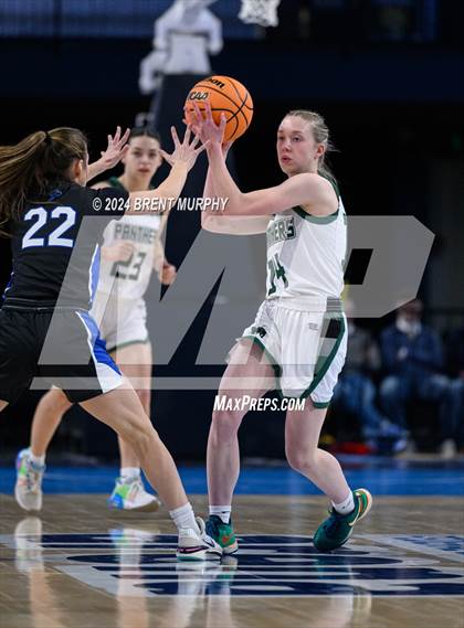 Thumbnail 2 in Rangely vs. Denver Christian (CHSAA 2A Consolation Semifinal) photogallery.