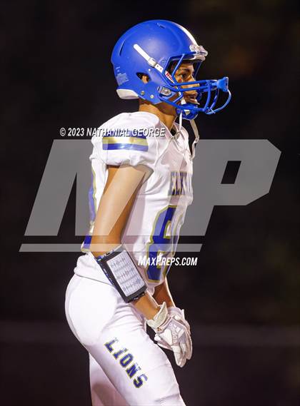 Thumbnail 2 in Elkhart @ Penn (IHSAA 6A Sectional Semifinal) photogallery.