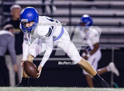 Thumbnail 3 in Elkhart @ Penn (IHSAA 6A Sectional Semifinal) photogallery.