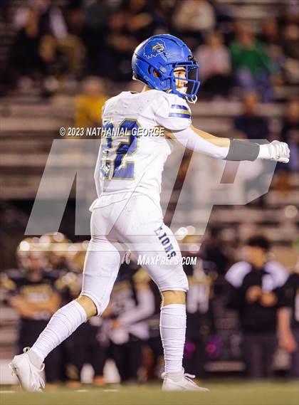 Thumbnail 3 in Elkhart @ Penn (IHSAA 6A Sectional Semifinal) photogallery.
