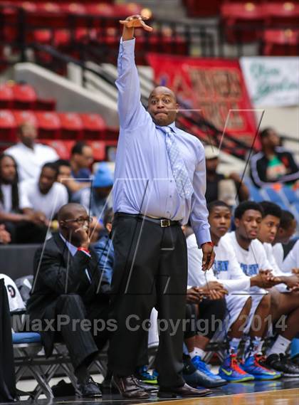 Thumbnail 3 in Ribault vs Lake Highland (FHSAA 4A Final)  photogallery.