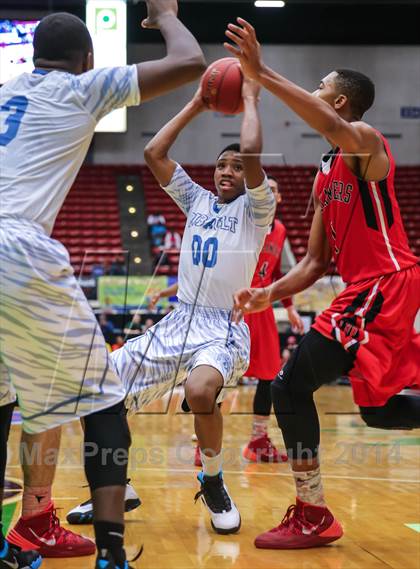 Thumbnail 3 in Ribault vs Lake Highland (FHSAA 4A Final)  photogallery.
