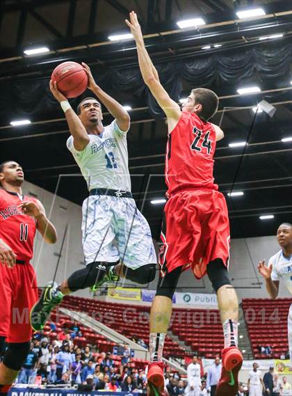 Thumbnail 2 in Ribault vs Lake Highland (FHSAA 4A Final)  photogallery.