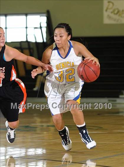 Thumbnail 2 in Vacaville vs. Benicia (Ram Jam Winter Classic) photogallery.