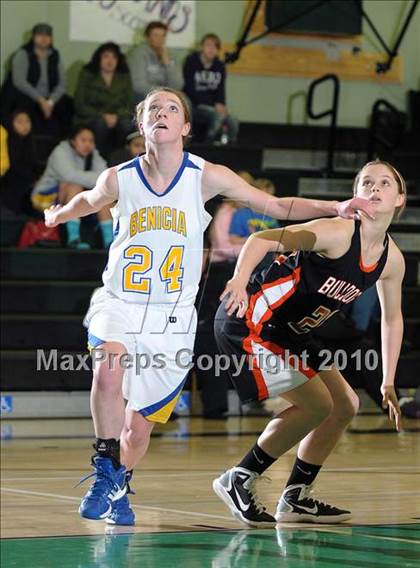 Thumbnail 1 in Vacaville vs. Benicia (Ram Jam Winter Classic) photogallery.