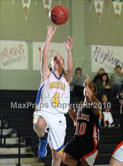 Thumbnail 2 in Vacaville vs. Benicia (Ram Jam Winter Classic) photogallery.