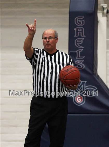 Thumbnail 1 in St. Mary's vs Salesian photogallery.