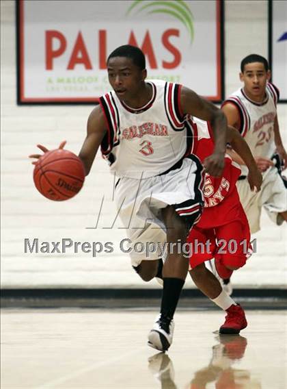 Thumbnail 1 in St. Mary's vs Salesian photogallery.