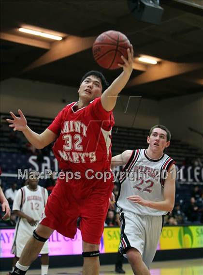 Thumbnail 3 in St. Mary's vs Salesian photogallery.