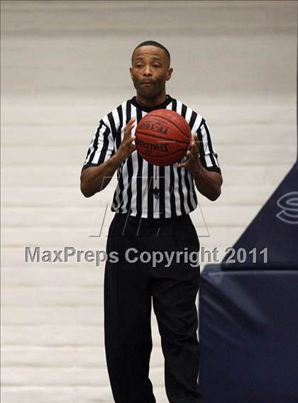 Thumbnail 2 in St. Mary's vs Salesian photogallery.