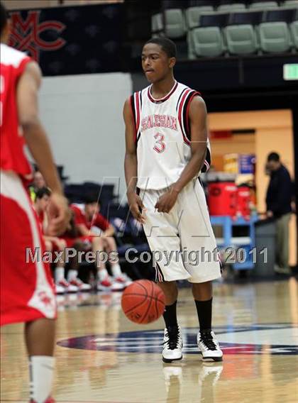 Thumbnail 2 in St. Mary's vs Salesian photogallery.
