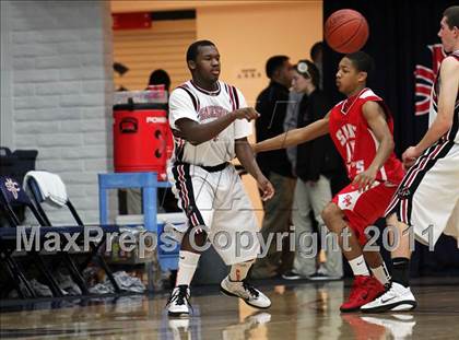 Thumbnail 3 in St. Mary's vs Salesian photogallery.