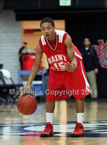 Thumbnail 3 in St. Mary's vs Salesian photogallery.