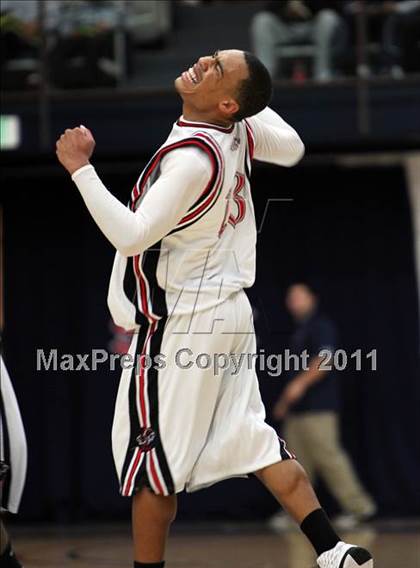Thumbnail 2 in St. Mary's vs Salesian photogallery.