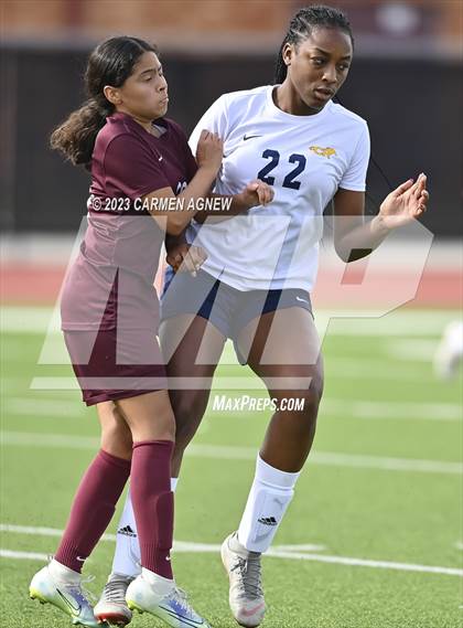 Thumbnail 3 in Cypress Ranch vs Cy-Fair photogallery.