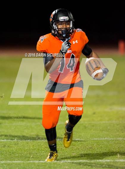 Thumbnail 2 in Desert Ridge @ Corona del Sol photogallery.
