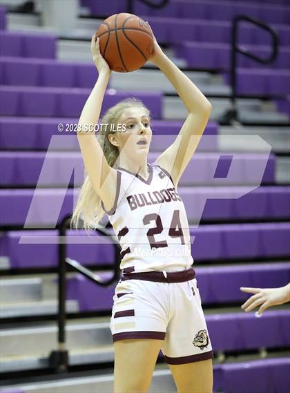 Thumbnail 2 in Stow-Munroe Falls vs. Wayne (OGBR Classic in the City) photogallery.
