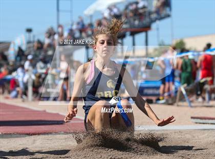 Thumbnail 2 in AIA D2 & D4 Track & Field Championship photogallery.