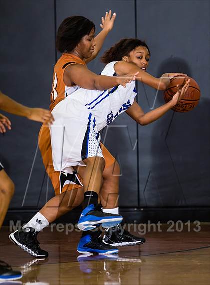 Thumbnail 1 in Dobie [J. Frank] vs North Crowley (McDonald's Texas Invitational) photogallery.