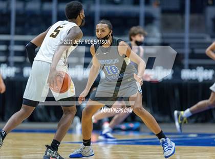 Thumbnail 3 in Catholic Central vs. Ferndale (MHSAA D2 Semifinal) photogallery.