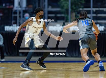 Thumbnail 3 in Catholic Central vs. Ferndale (MHSAA D2 Semifinal) photogallery.