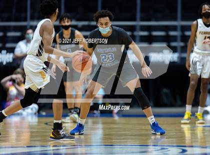 Thumbnail 1 in Catholic Central vs. Ferndale (MHSAA D2 Semifinal) photogallery.