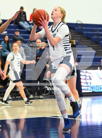 Thumbnail 2 in Pomona @ Valor Christian photogallery.