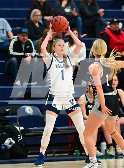 Thumbnail 1 in Pomona @ Valor Christian photogallery.