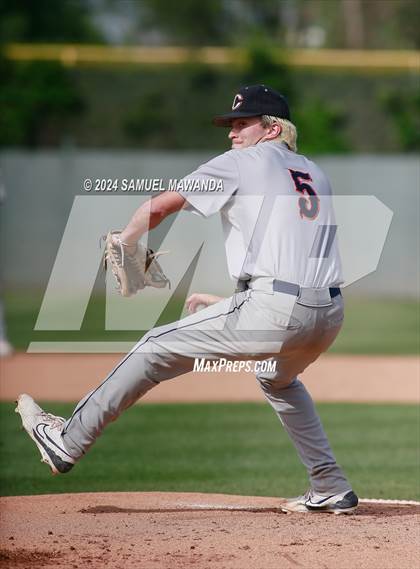 Thumbnail 3 in  Chaminade @ Harvard-Westlake photogallery.