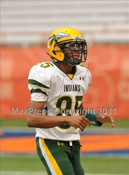 Thumbnail 1 in Ravena-Coeymans-Selkirk vs. Watertown (Syracuse Kickoff Classic ) photogallery.