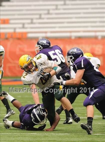 Thumbnail 2 in Ravena-Coeymans-Selkirk vs. Watertown (Syracuse Kickoff Classic ) photogallery.