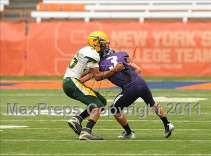 Thumbnail 3 in Ravena-Coeymans-Selkirk vs. Watertown (Syracuse Kickoff Classic ) photogallery.