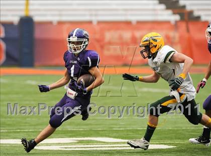 Thumbnail 1 in Ravena-Coeymans-Selkirk vs. Watertown (Syracuse Kickoff Classic ) photogallery.