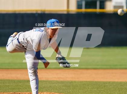 Thumbnail 2 in Santa Margarita @ Villa Park photogallery.
