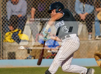 Thumbnail 1 in Santa Margarita @ Villa Park photogallery.