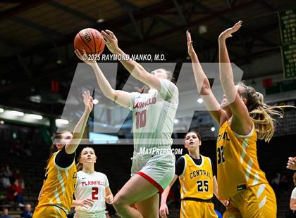 Thumbnail 2 in Plainfield vs Evansville Central photogallery.