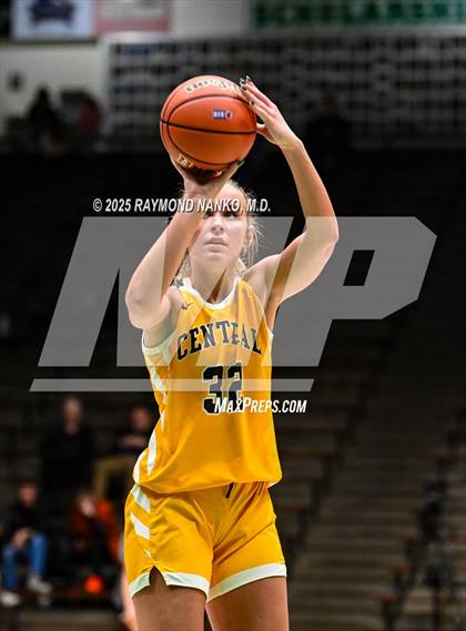 Thumbnail 2 in Plainfield vs Evansville Central photogallery.
