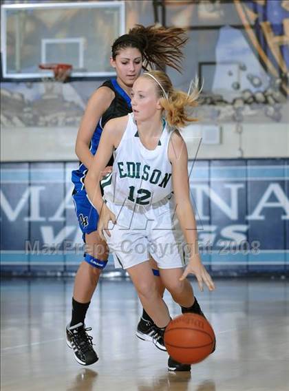 Thumbnail 3 in Dana Hills vs. Edison (Larry Doyle Tournament) photogallery.
