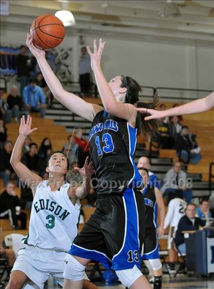 Thumbnail 2 in Dana Hills vs. Edison (Larry Doyle Tournament) photogallery.