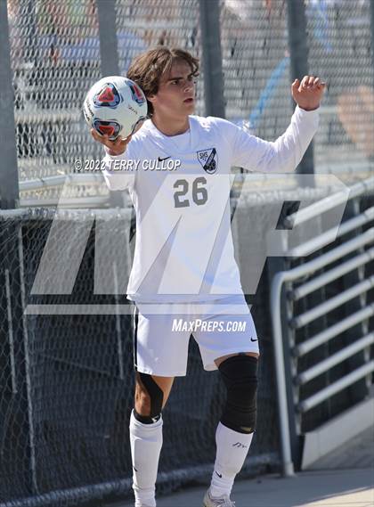 Thumbnail 3 in Lehi vs. Stansbury (UHSAA 5A Semifinal) photogallery.