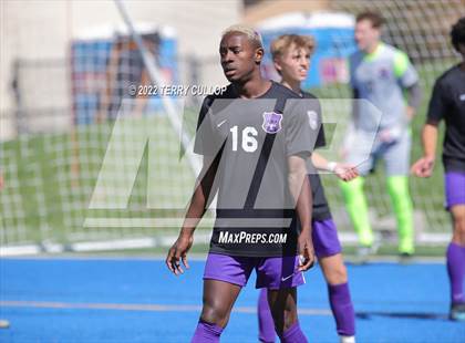 Thumbnail 3 in Lehi vs. Stansbury (UHSAA 5A Semifinal) photogallery.