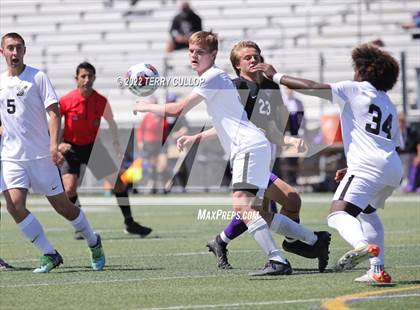 Thumbnail 3 in Lehi vs. Stansbury (UHSAA 5A Semifinal) photogallery.