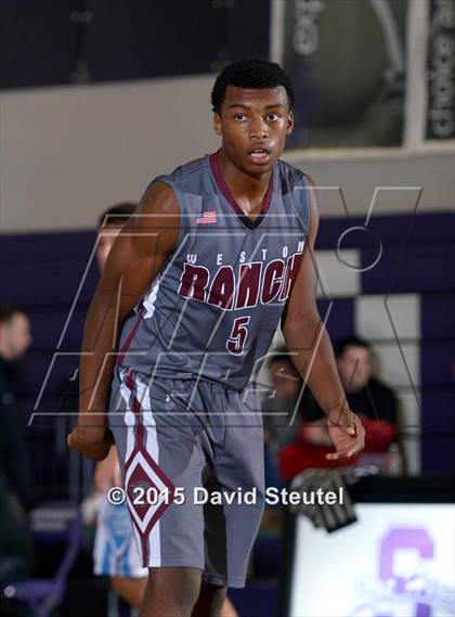 Thumbnail 2 in Weston Ranch vs. Clovis North (St. Hope Elite Classic) photogallery.