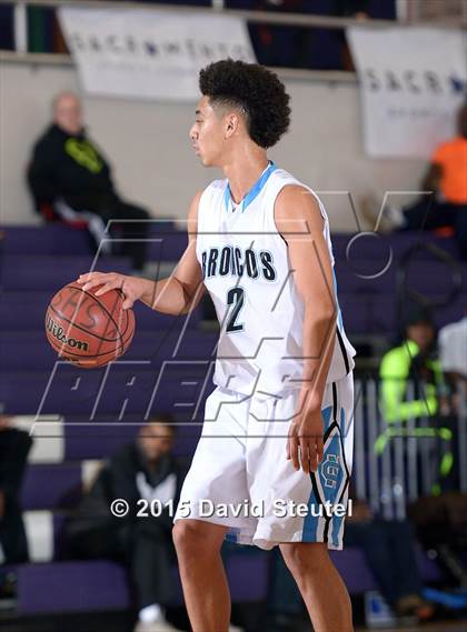 Thumbnail 2 in Weston Ranch vs. Clovis North (St. Hope Elite Classic) photogallery.