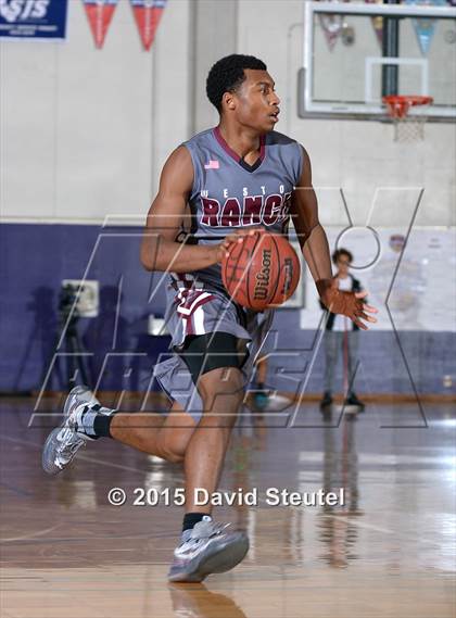 Thumbnail 2 in Weston Ranch vs. Clovis North (St. Hope Elite Classic) photogallery.