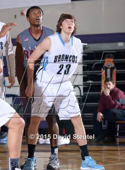 Thumbnail 3 in Weston Ranch vs. Clovis North (St. Hope Elite Classic) photogallery.